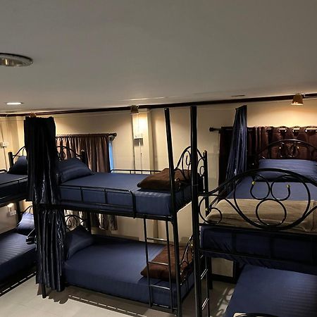 Moon Dolphin Hostel Хад-Рін Екстер'єр фото