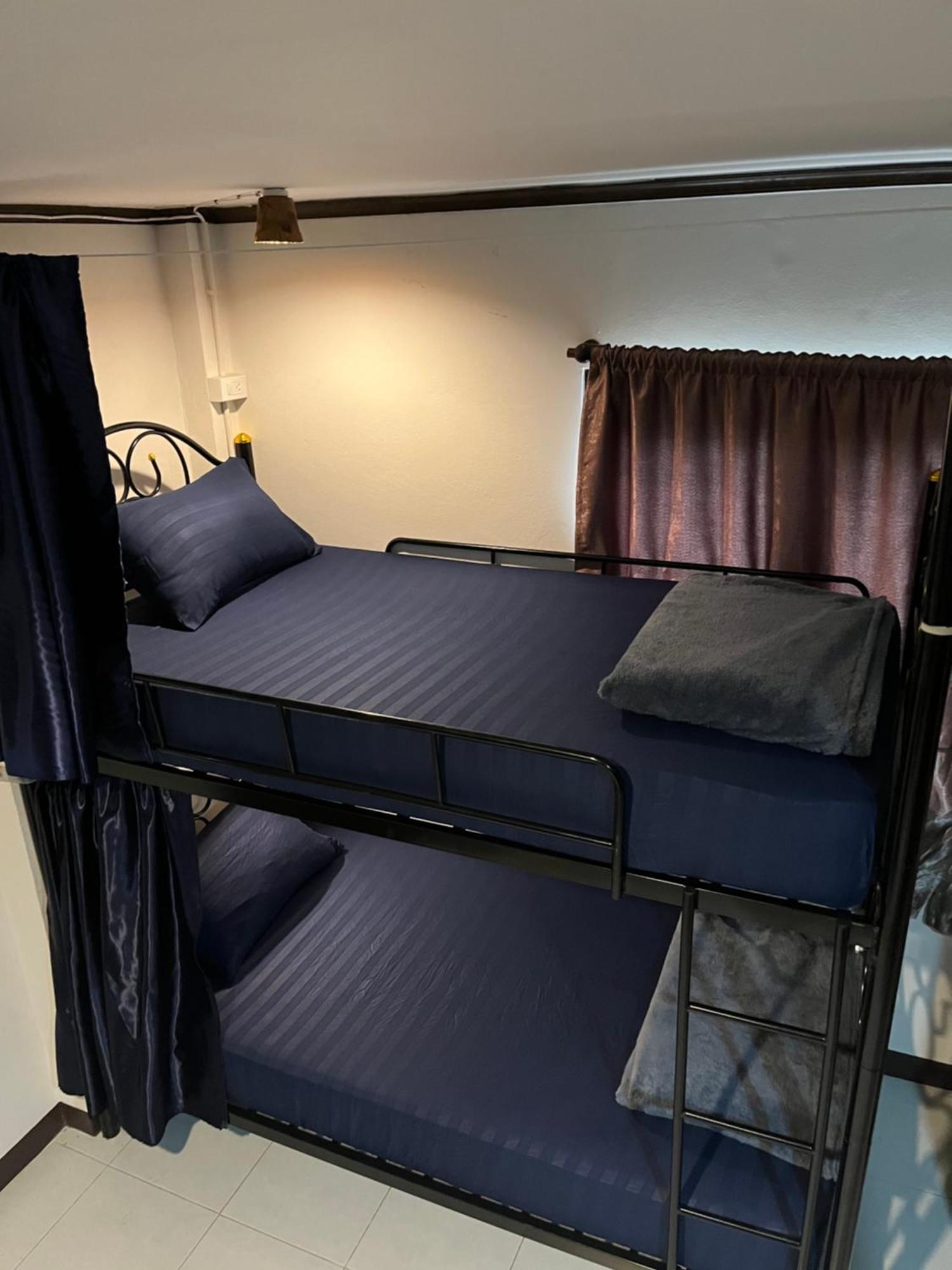 Moon Dolphin Hostel Хад-Рін Екстер'єр фото